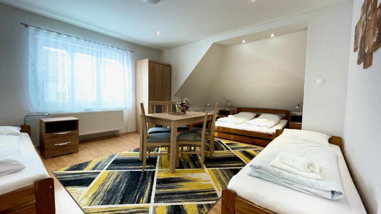 Ubytovanie Athena Apart otel Poprad Dış mekan fotoğraf